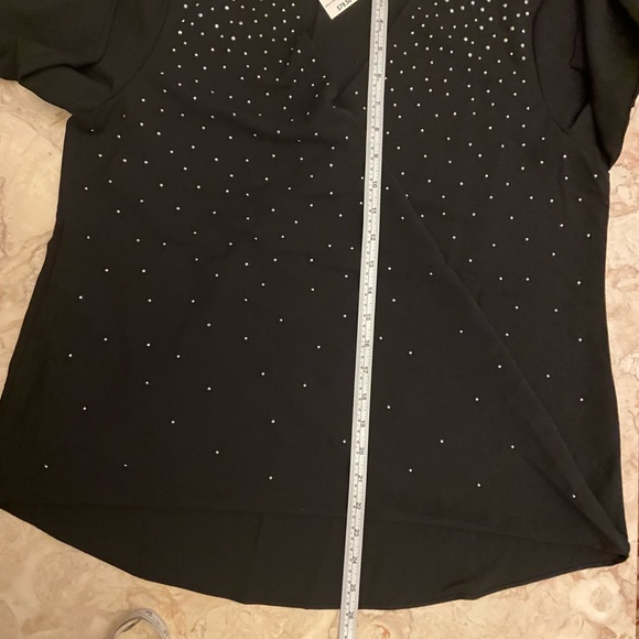 NWT Alfani Black V-Neck Embellished Blouse Size Medium - Picture 10 of 11